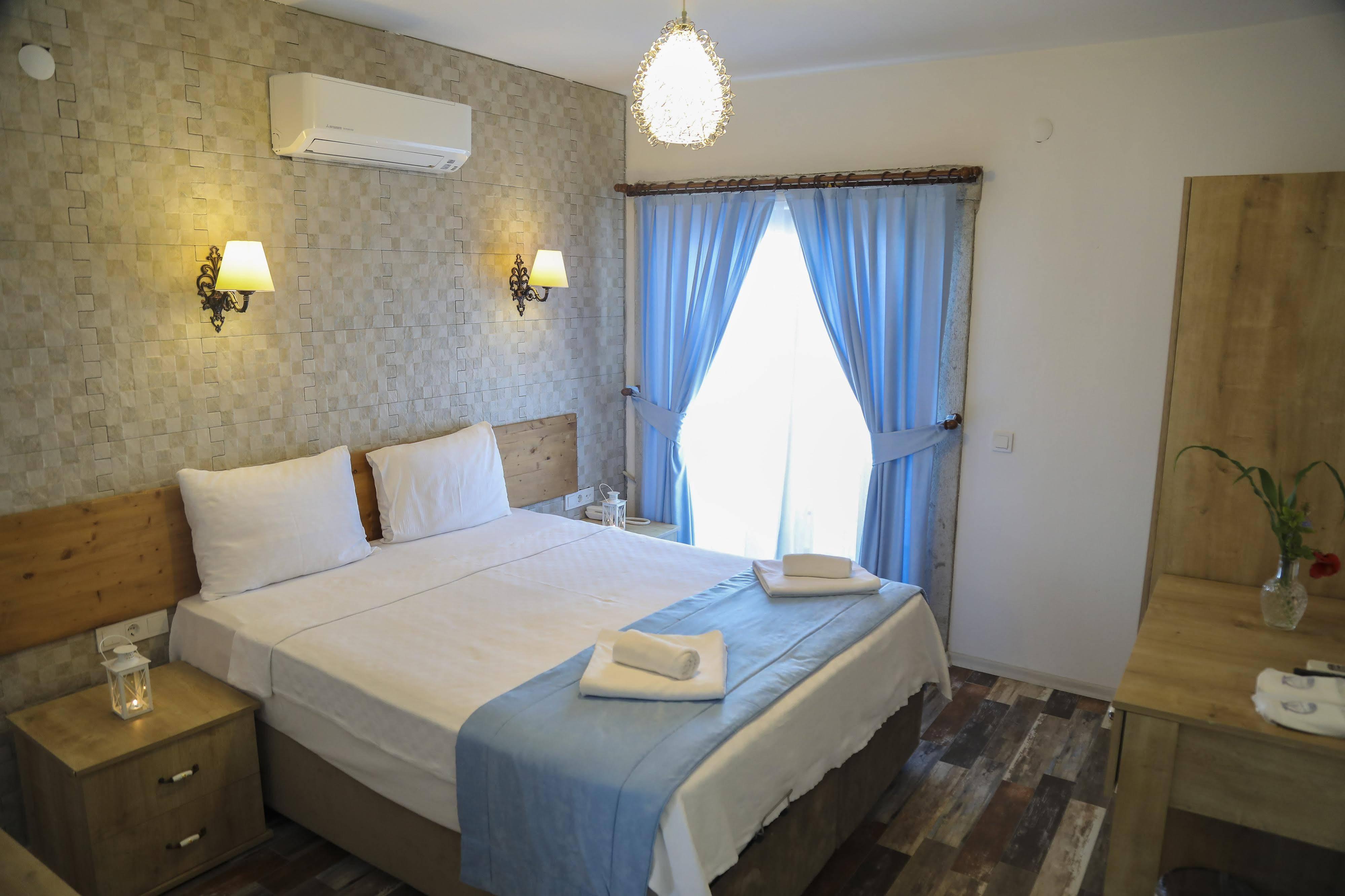 Aksu Hotel Alacati Exterior foto