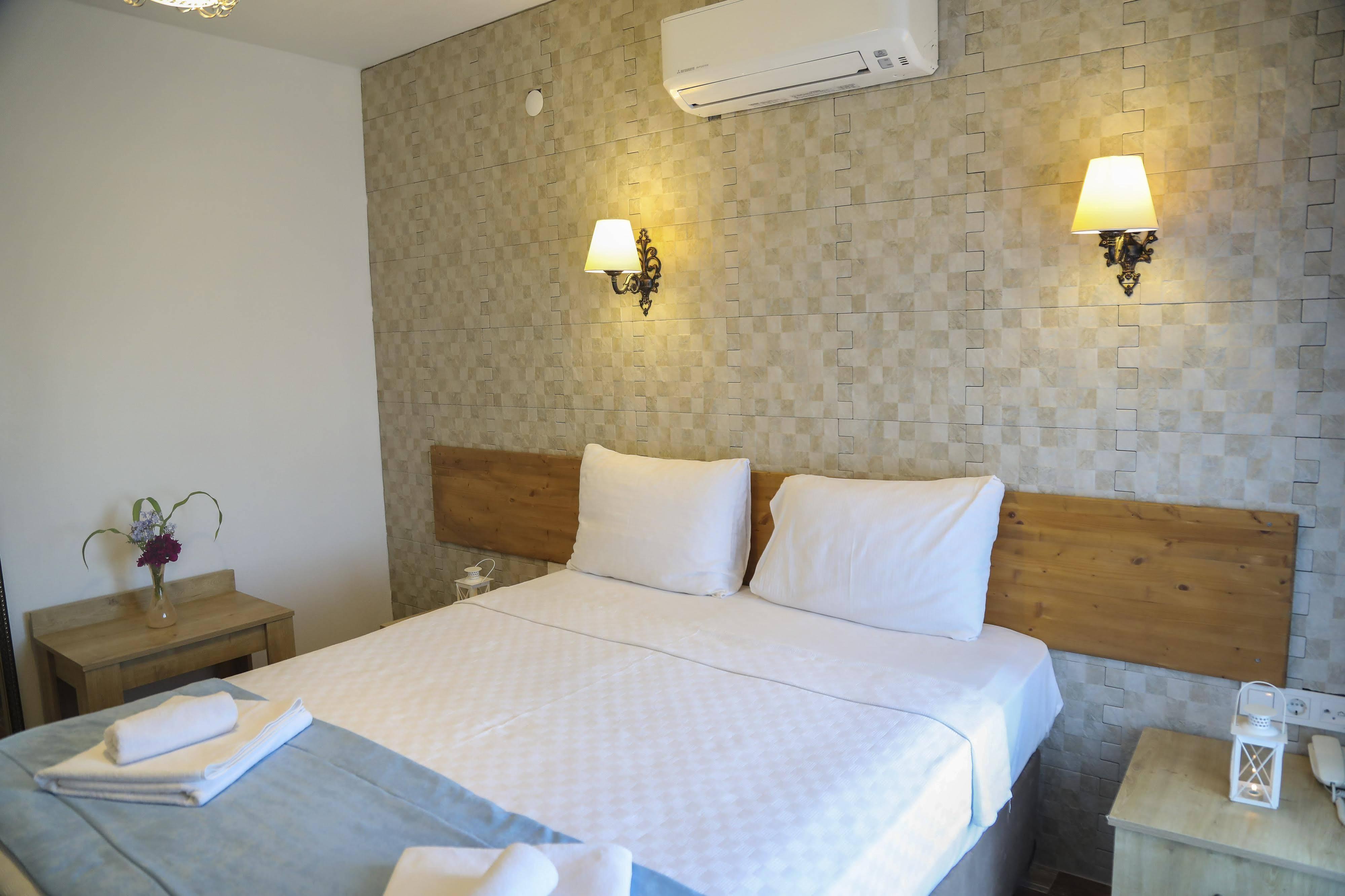 Aksu Hotel Alacati Exterior foto